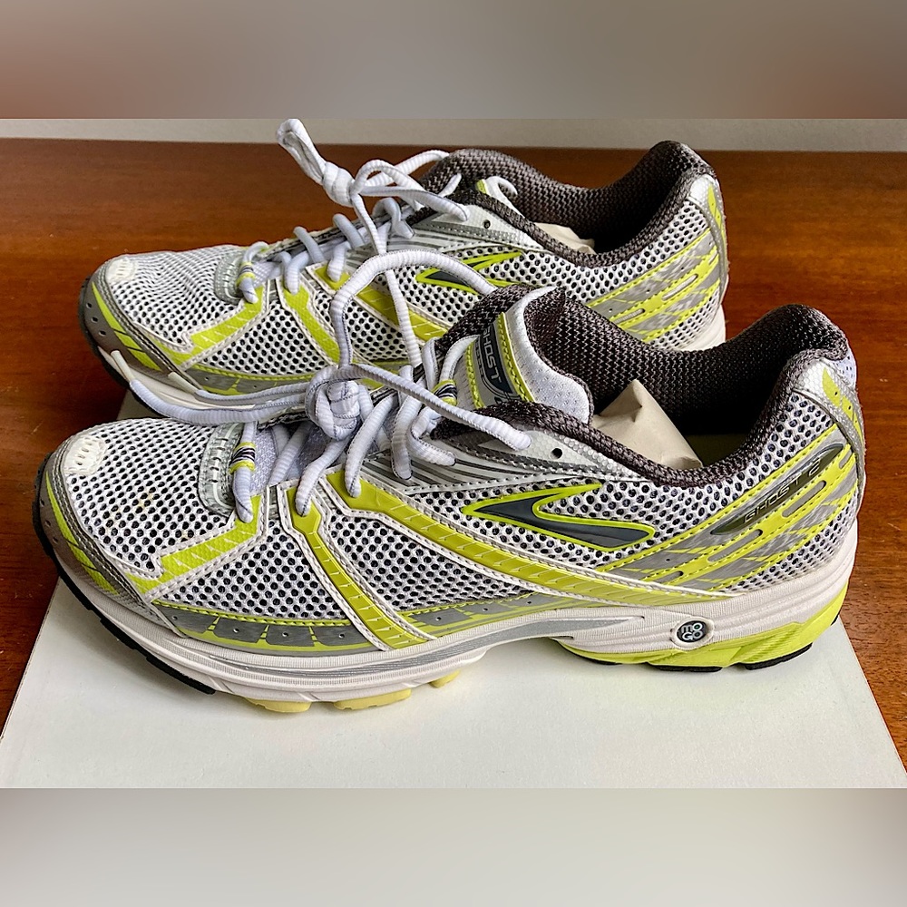 BROOKS GHOST 2  * NEW * With box
